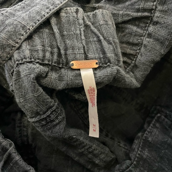 Free People Women’s Savannah Overalls Jumpsuit Wide Leg Flare Black Textured M - Picture 10 of 15